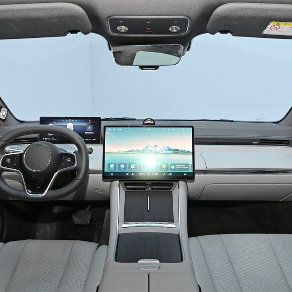 luxeed S7 interior